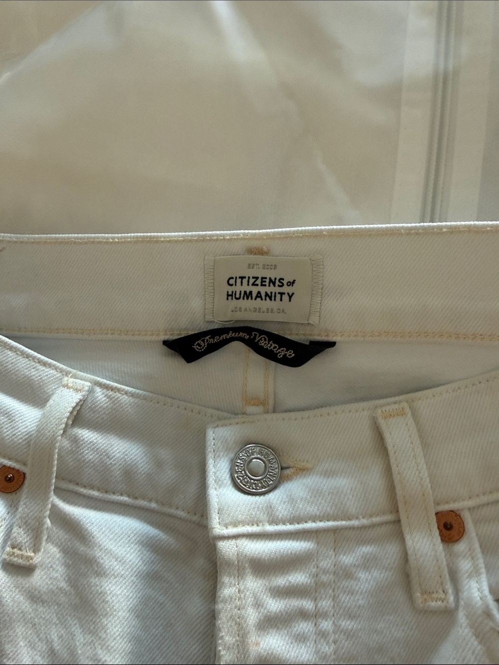 Citizens Of Humanity Off-White Denim Jeans with Metal Button
